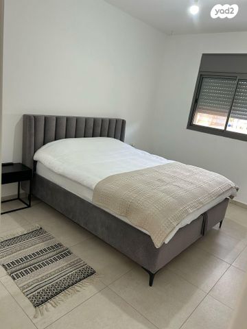 דו משפחתי, הרימון 5, שאר העיר, חצור הגלילית