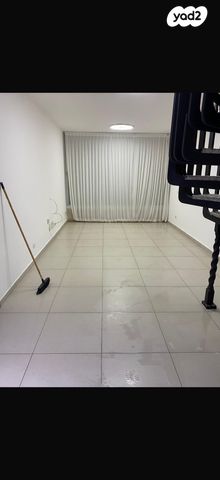 גג/ פנטהאוז, תרצ"ו 27, נאות רחל, חולון