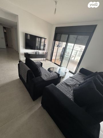 דירה, רבי נחמן מאומן 4, השחר, דימונה