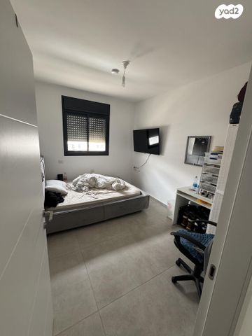 דירה, רבי נחמן מאומן 4, השחר, דימונה