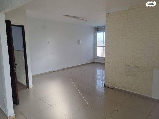 יחזקאל בן בוזי 11