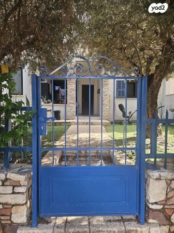 בעל מלאכת שלמה 11