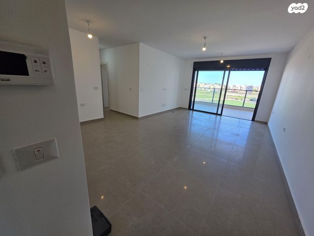 הרב מרדכי אליהו 2