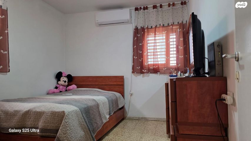 ז'בוטינסקי 9