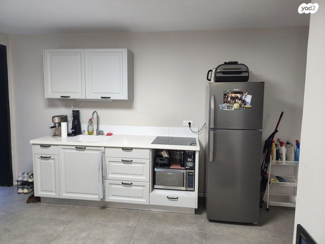 קרב אל עלמין 8