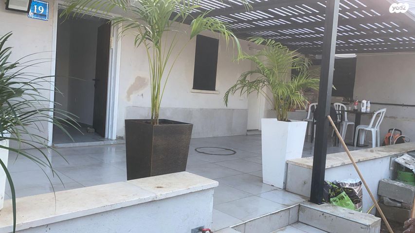 אבן גבירול 19