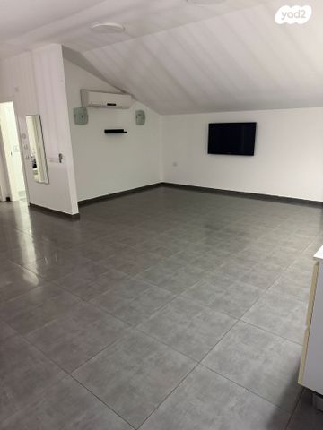 דירה, א.ד. גורדון 26, קרית אליעזר פרי, פתח תקווה