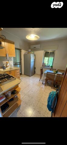 דירה, שושנה 1, שכונה ט', מבשרת ציון