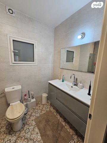 דירה, משעול הלפיד 2, חלוצים, כפר סבא