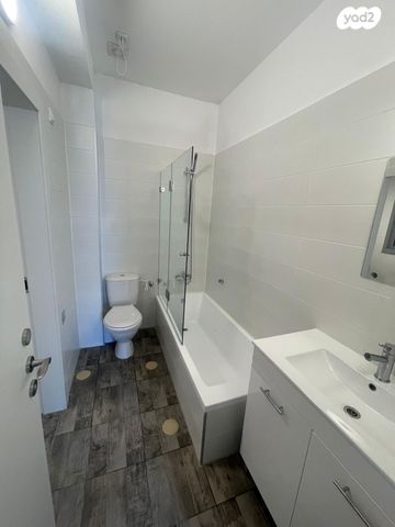 דירה, קרל פופר 13, קרית המדע, נתניה