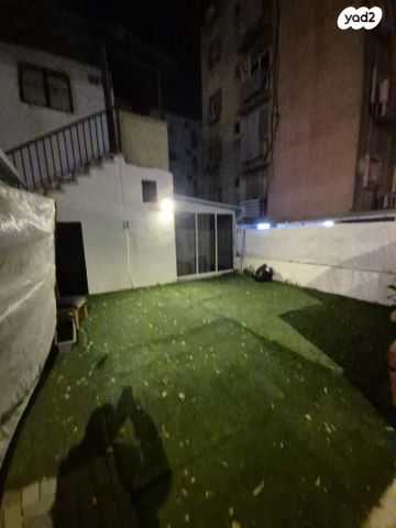 דירה, יהודה לייב פינסקר 1, רמב"ם, ראשון לציון