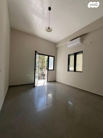 דירה, החלוץ 18, הדר מרכז, חיפה