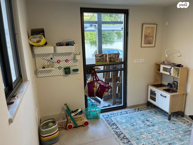 בית פרטי/ קוטג', הכיכר 4, המושבה, בנימינה גבעת עדה