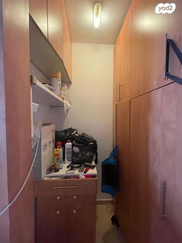 דירה, המרגנית 12, קרית אילון, חולון