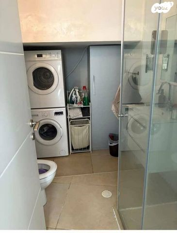 דירת גן, כיכר דיזנגוף 4, הצפון הישן - דרום, תל אביב יפו