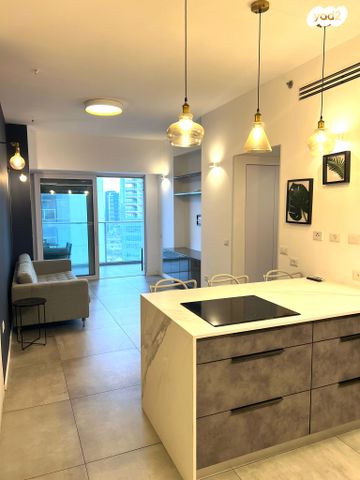 דירה, דרך מנחם בגין 144, מונטיפיורי, הרכבת, תל אביב יפו