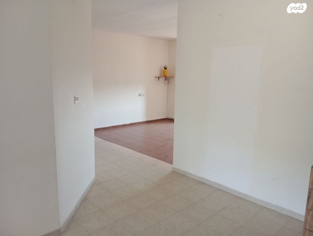 דירת גן, שדרות אבא חושי 1, עספיא