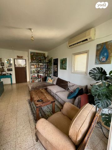 דירה, נהלל 18, נחלת יצחק, תל אביב יפו