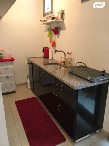 יחידת דיור, אנה פרנק 17, בנות חיל, ראשון לציון