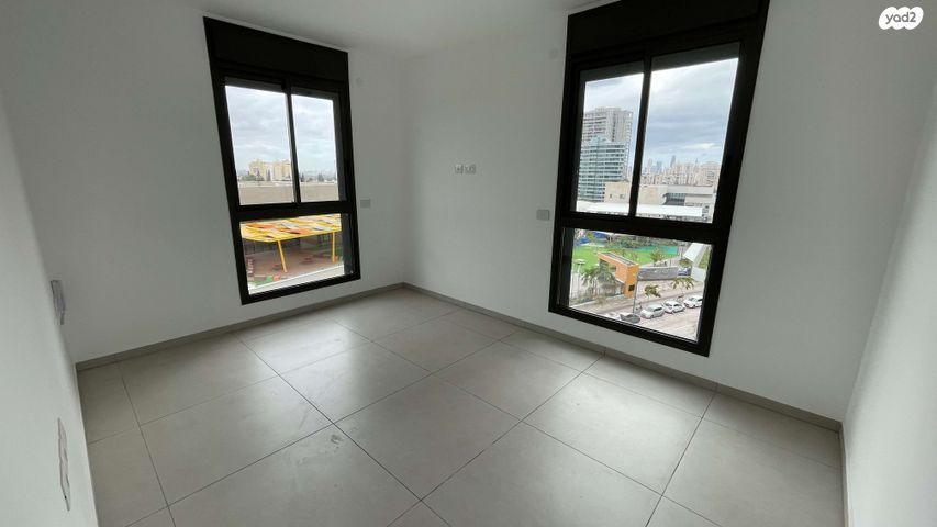 דירה, יצחק שמיר 11, רמת הדר, גבעת שמואל