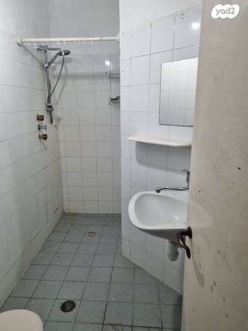 דירה, הכלנית 25, שיכון ב, כפר יונה