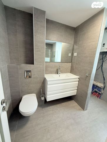 דירה, שדרות ח"ן 58, ב' / צפון מערב העיר, רחובות