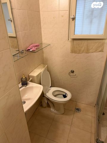 דירה, הדגנים 12, גבעת הרמבם, גבעתיים