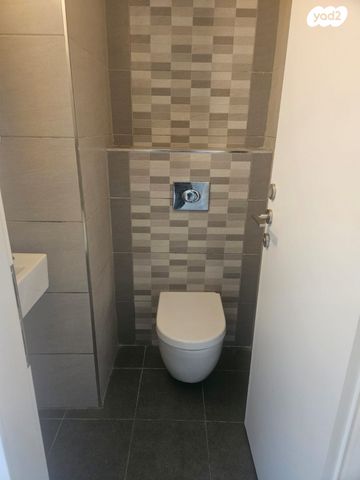 דירה, עזר וייצמן 14, מתחם 1200, הוד השרון