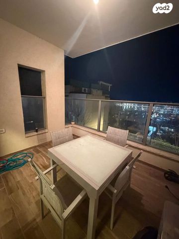 דירה, הגליל 37, נווה שאנן, חיפה