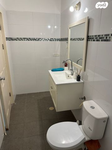 יחידת דיור, יאנוש קורצ'אק 8, גבעתי, רחובות