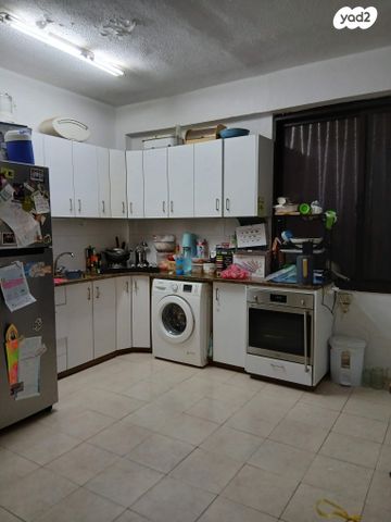 דירה, המעגל 1, שכונת חשמונאים, מרכז העיר א, רמת גן