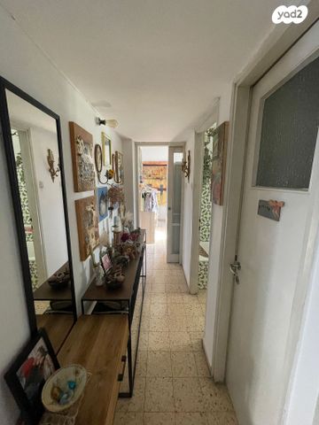 דירה, נהלל 18, נחלת יצחק, תל אביב יפו