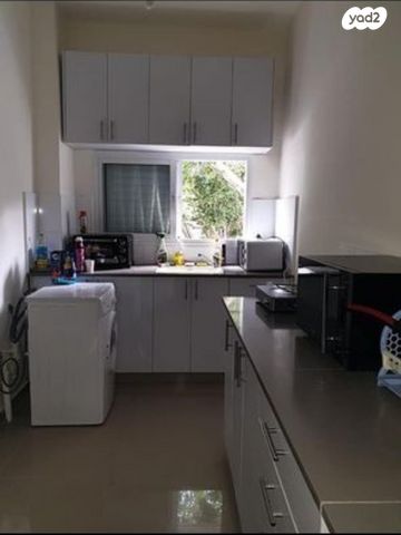 דירה, יהושע שטמפפר 28, לב המושבה / מרכז העיר, פתח תקווה