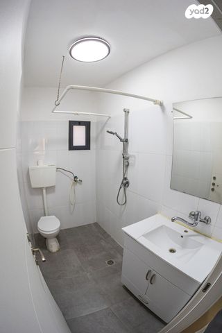 דירה, קרן היסוד 101, מרכז העיר, סביניה, הוותיקה, קרית ביאליק