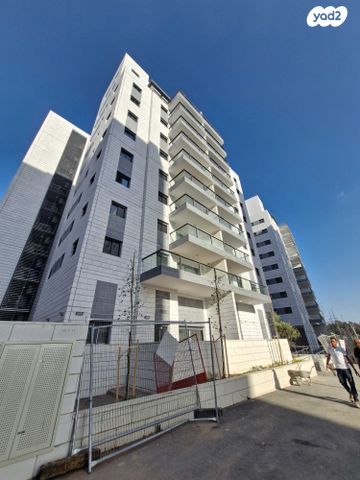 דירה, הרב מרדכי אליהו 22, כרמי הנדיב, אחוזת רוטנר, קרית מלאכי