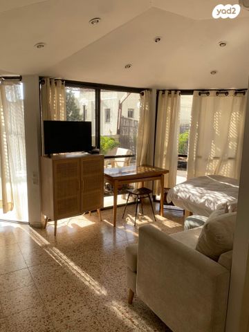 גג/ פנטהאוז, קליי 16, הצפון החדש - כיכר המדינה, תל אביב יפו