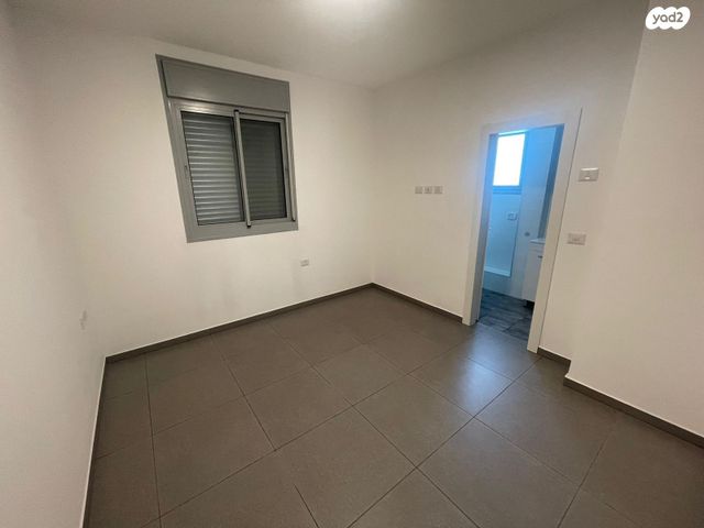 דירה, קרל פופר 13, קרית המדע, נתניה