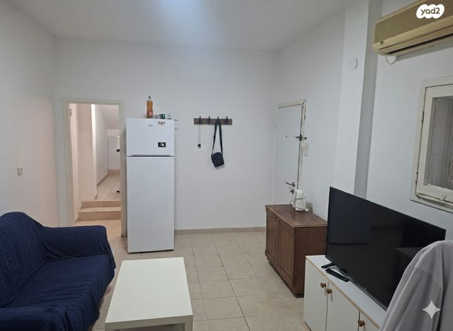 יחידת דיור, שדרות וינגייט 15, הדר עליון, חיפה