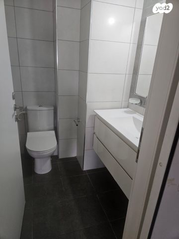 דירה, עזר וייצמן 14, מתחם 1200, הוד השרון