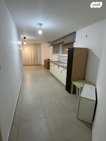 יחידת דיור, יאנוש קורצ'אק 8, גבעתי, רחובות