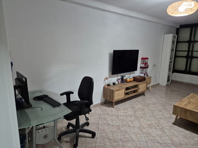 דירה, זלמן שז"ר 51, נווה עופר, תל כביר, תל אביב יפו