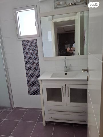 דירה, דרך צרפת 20, קרית שפרינצק, חיפה