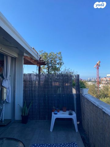 דירה, מוריה 40, גולן, רמת השרון