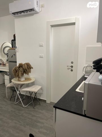 יחידת דיור, עזרה וביצרון 13, רמת אליהו, ראשון לציון