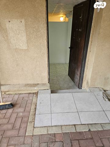 יחידת דיור, יהושע בן גמלא 15, שאר העיר, הוד השרון