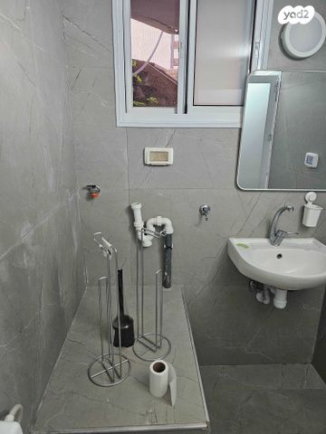 דירה, שדרות אבא חושי 111, עספיא, עספיא