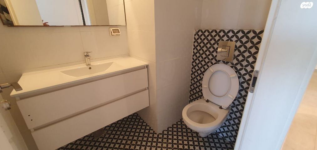 דופלקס, יוסף קארו 16, מונטיפיורי, הרכבת, תל אביב יפו