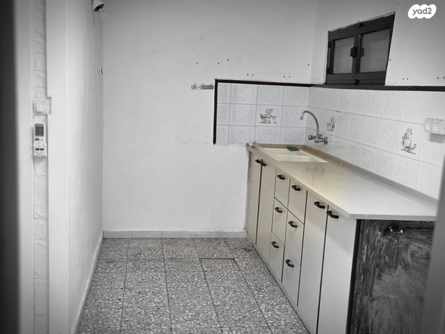 יחידת דיור, רד"ק 8, שיכוני המזרח, ראשון לציון