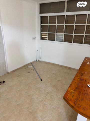 דירה, טרומפלדור 38, צפון מזרח מרכז העיר, נתניה