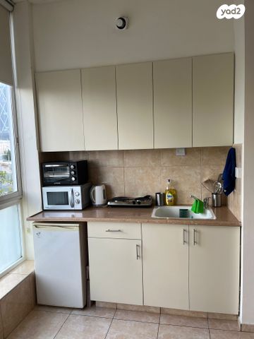 סטודיו/ לופט, האלקושי 7, הצפון הישן - דרום, תל אביב יפו